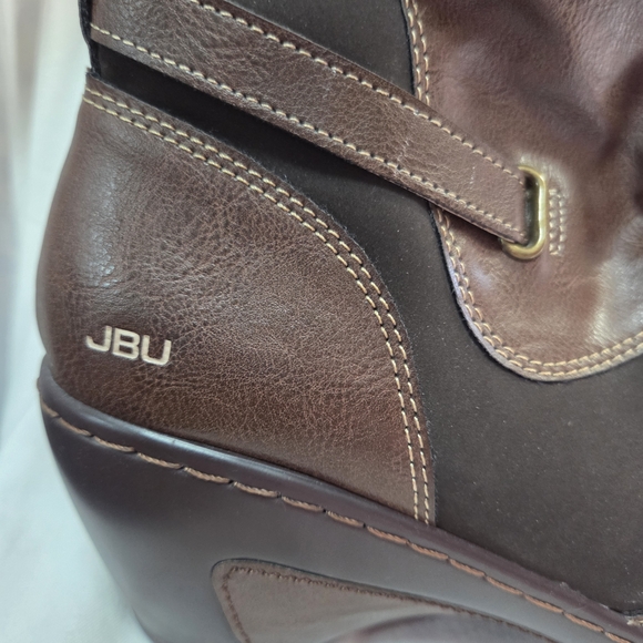JBU Women's Brown Ankle Boots - Picture 2 of 7